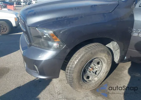 2015 Ram 1500 Express z USA, uszkodzony, nr VIN 3C6RR7KTXFG699419